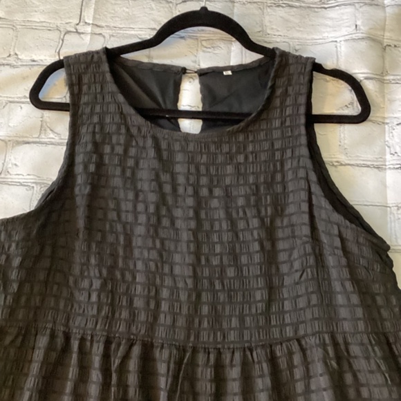 EYELET LINED SLEEVELESS DRESS (Size: XL) (Pit to Pit=22") (Length=39") - Picture 3 of 5